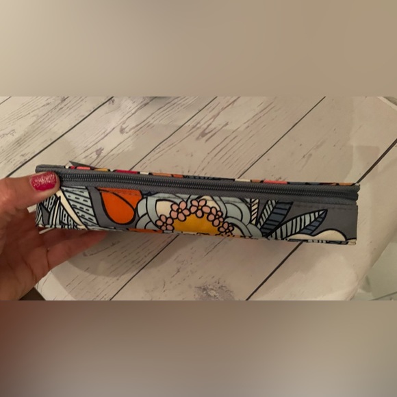Vera Bradley travel pill case NEW - last one - Picture 2 of 3